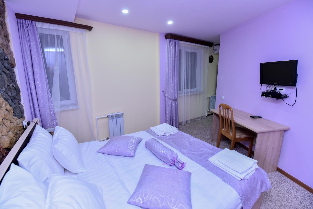 Gayane Hotel Alaverdi Exterior photo